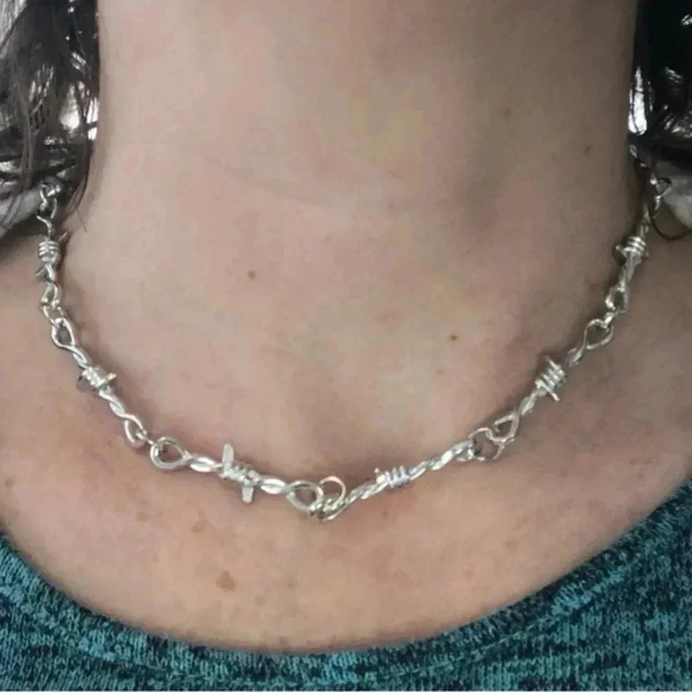Faux Barbed Wire Silver Punk Goth Alt Grunge Choker Chain Necklace New NWT